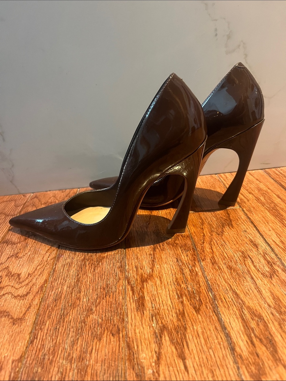 SCHUTZ Brown Patent Pointed Toe High Heels